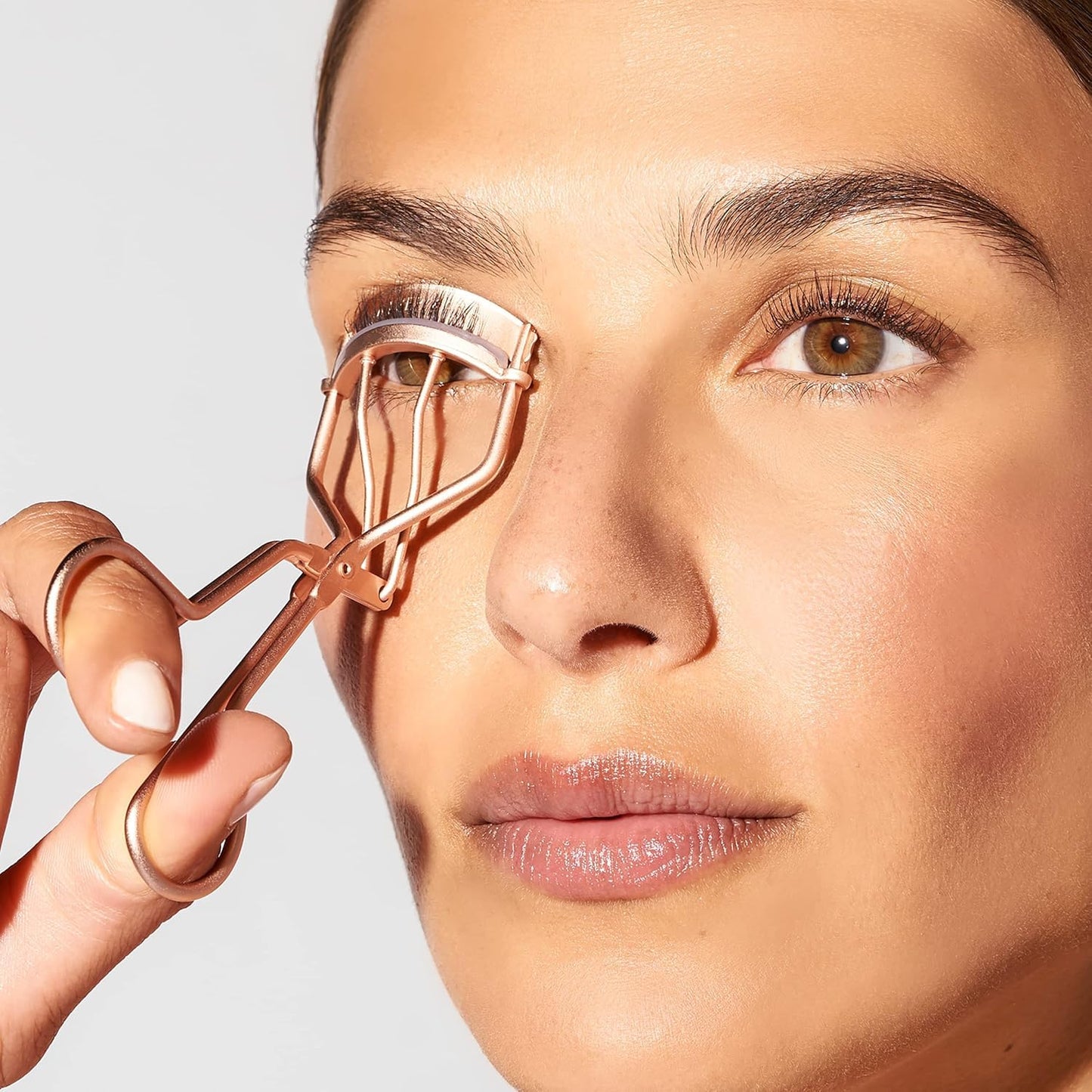 Classic Eyelash Curler - Precision Curl for All Eye Shapes